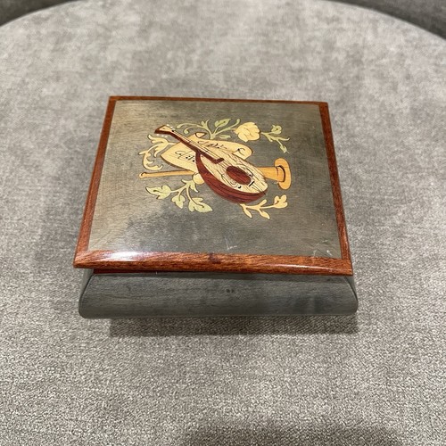 Sorrento music box made - music,