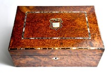 Antique Writing Slope with Rare Thuya Wood Veneer and Mother of Pearl inlay