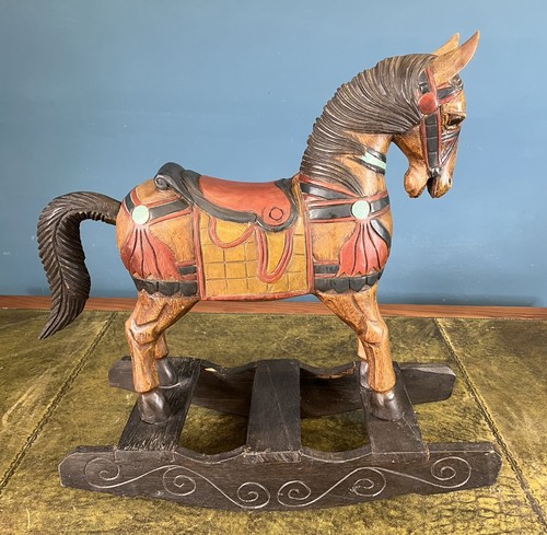 Small vintage hand carved - small,