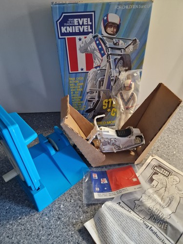 Ideal evel knievel 70s stunt - 70s,