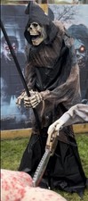Animated lunging grim - grim, reaper