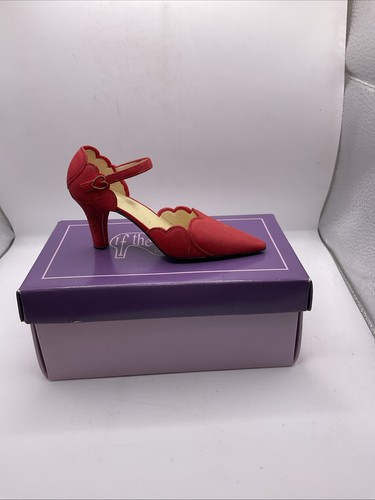 The shoe fits leonardo - the,