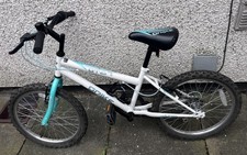 Spike Star Young Girls' White