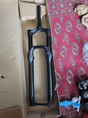 Rockshox yari 160mm travel - 29,