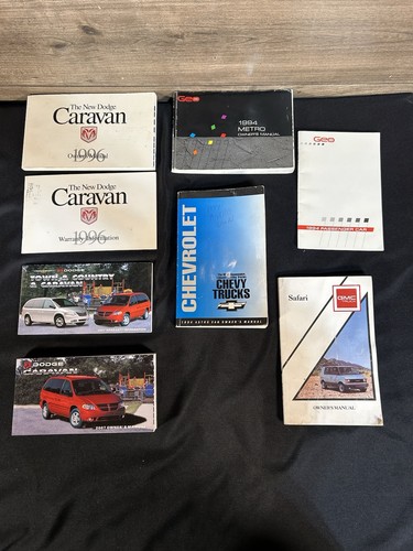 Lot of5 car - car, manuals