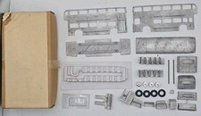 PIRATE MODELS WHITE METAL BUS