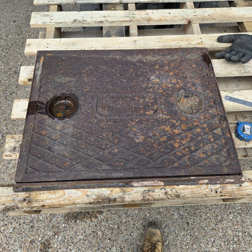 Cast iron manhole cover - cast,