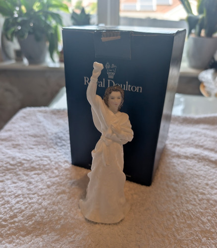 Royal doulton hn3729 - fair, lady