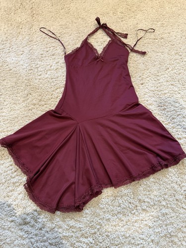 Bershka burgundy lace trim - burgundy,