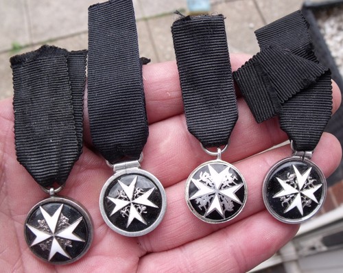 Four vintage john - vintage, st.