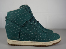 Womens Nike Dunk Sky Hi Green Gum Wedge Trainers - UK 5.5