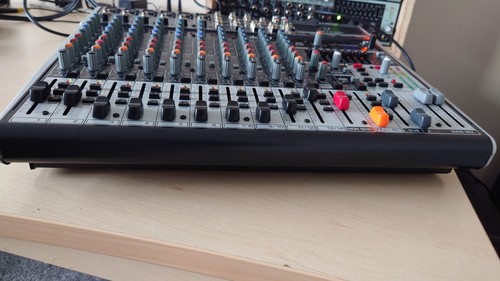Behringer xenyx x1832usb - behringer,