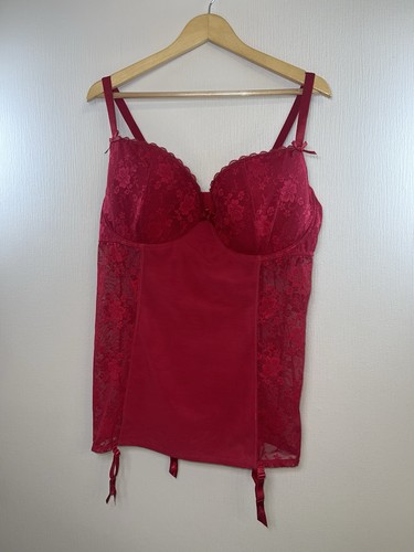 Hips curves red lace - red, basque