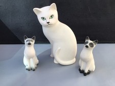HIGHBANK   PORCELAIN  CATS  X