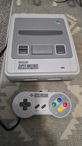 Nice condition working snes - nice,