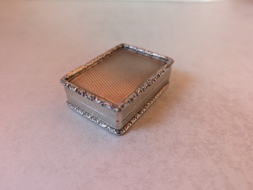 Vintage solid silver snuff - solid,