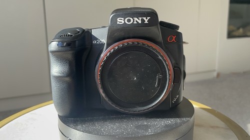 Sony a200 dslr camera - a200,