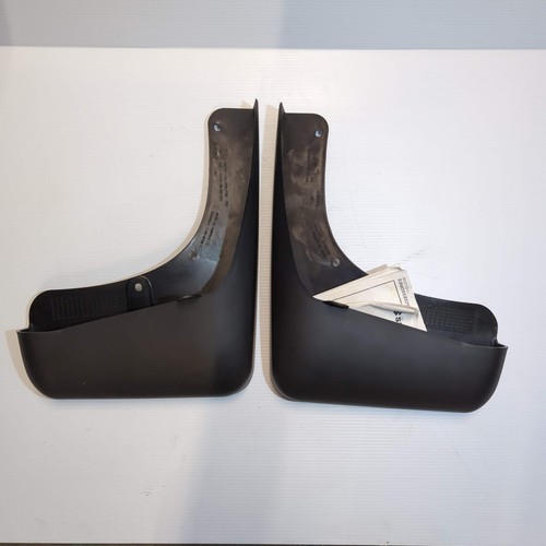 Genuine front rigid - front, mudflap