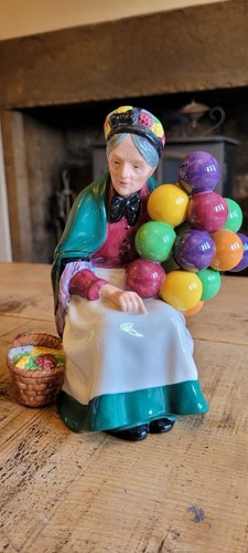 The old balloon - old, royal