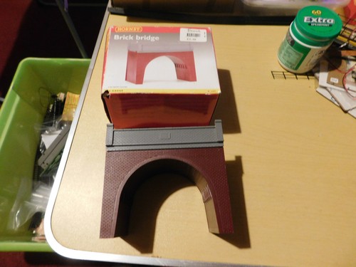 Hornby brick bridge very good - hornby, bridge,