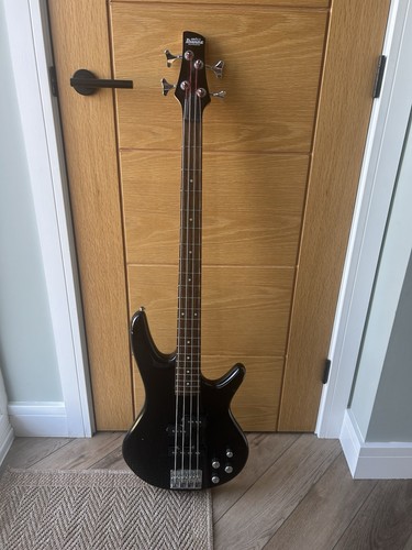 Ibanez base guitar gsr200 - guitar,