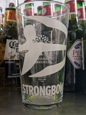 Strongbow White Pint Glass x2