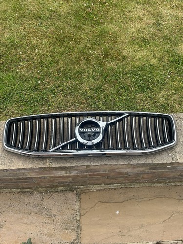 Volvo xc40 front grill - front,