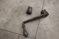 Milling machine handle