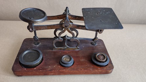 Antique postal scales with - , 6