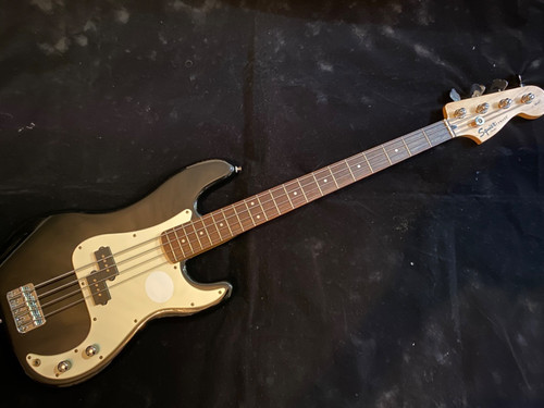 Fender squire bass - fender,