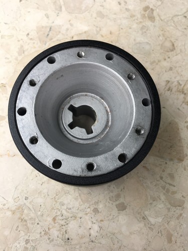Boat steering wheel - hole, hub