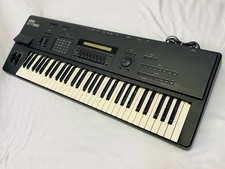 Yamaha SY85 Digital Synthesizer Keyboard 61-Keys