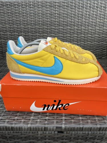 Rare 2017 nike - v,