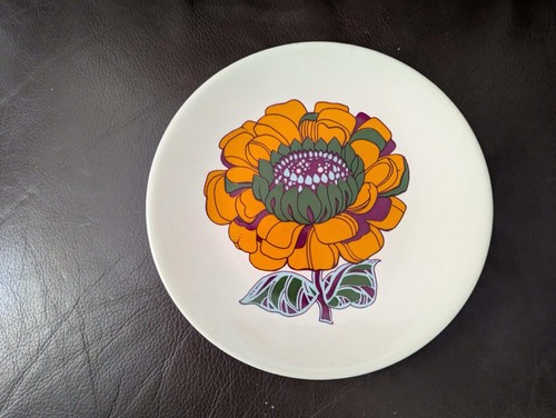 Flower power plate - 1,