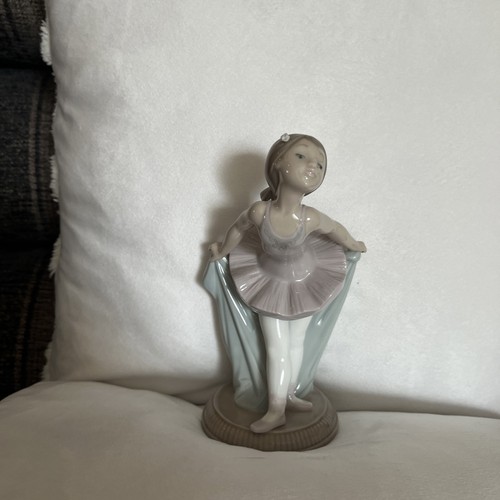 Lladro nao porcelain ballerina - nao,