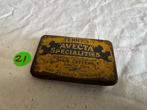 Vintage collectible tin - collectible,