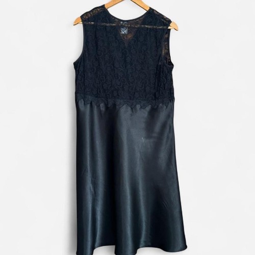 Vintage black nylon - , lace
