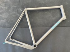 Sturdy Fiadh titanium road bike frame