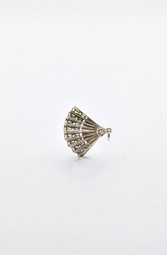 Sterling silver vintage fan - silver,
