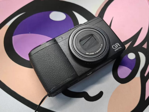 Ricoh digital iii - gr,