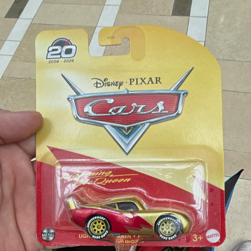 Mattel disney pixar cars gold - mattel,