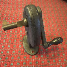 VIntage Cast Iron 16mm Movie Film Rewinder Winder ??