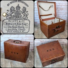 Antique Tan Leather Travelling