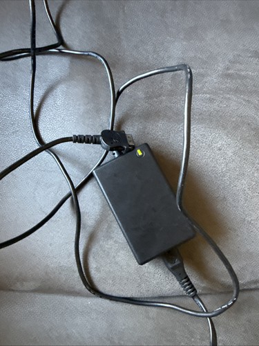 Sepura radio charger - radio,