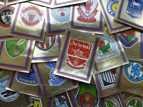 Panini football team badges - panini,
