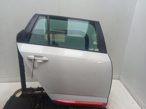 Skoda octavia right rear door - skoda,