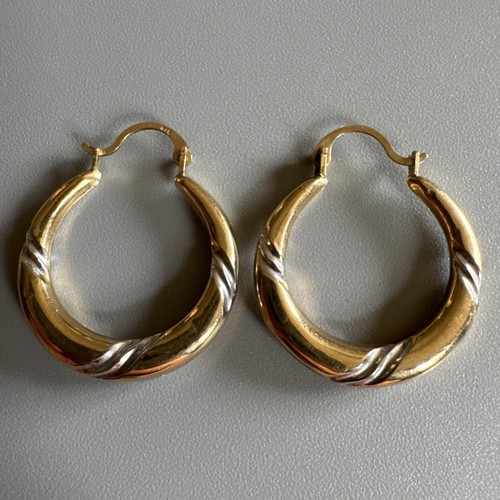 9ct yellow white - &,