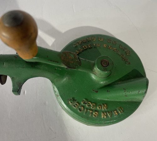 Vintage cast iron - spong, green