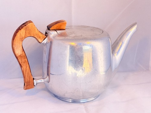 Vintage picquot ware - picquot, aluminium