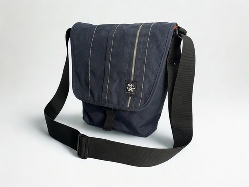 Crumpler messenger free - crumpler,